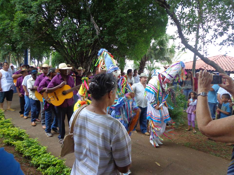 Apresentação de Folia de Reis em Franca (Associação Sabesp)